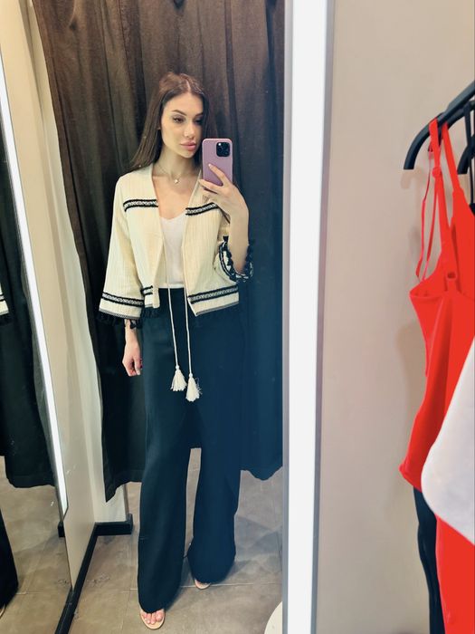 Накидка zara ідеальний стан бохо з бахромою