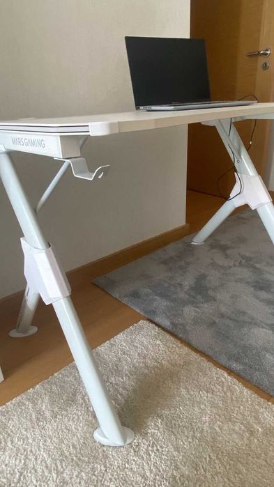 Conjunto Secretária Mars Gaming 110cm + cadeira
