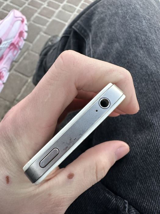 продам айфон