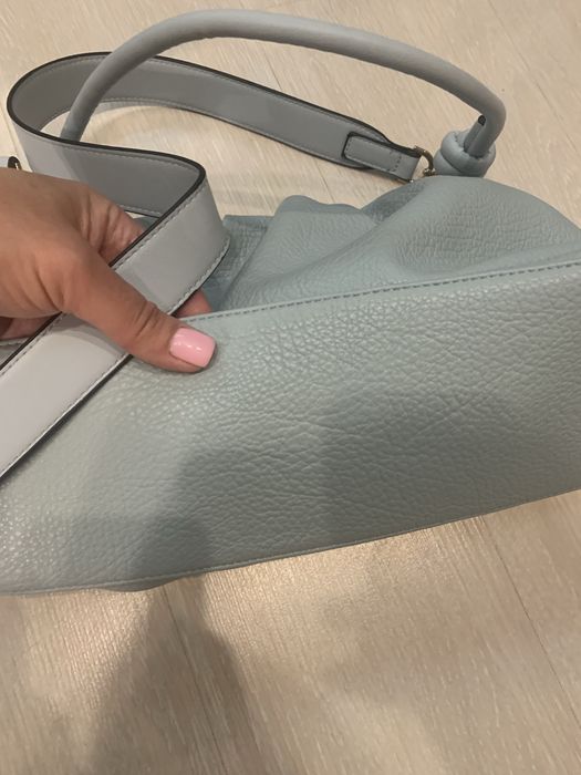 Продам кожаную сумку Италия massimo dutti. Оригинал!