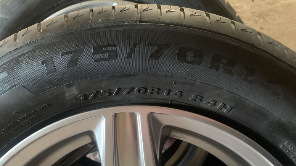 Титани р14,98х4 в зборі на літній гумі