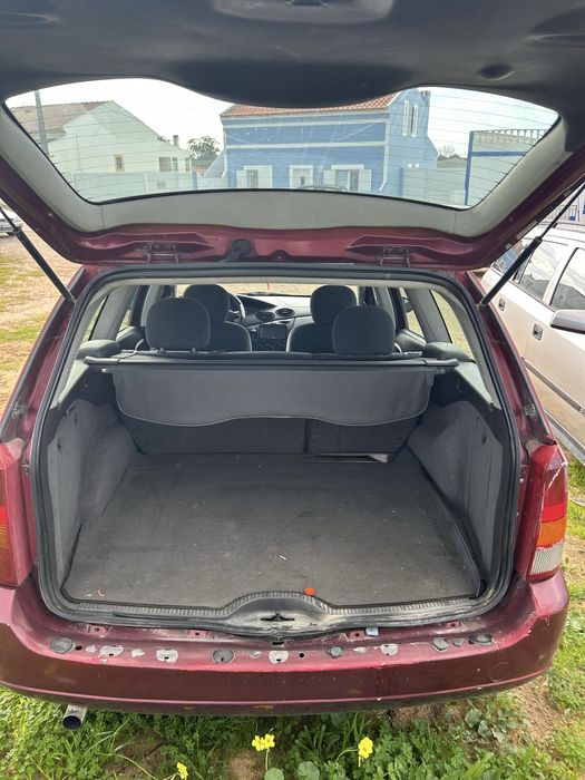 Ford Focus 1.4 Gasolina