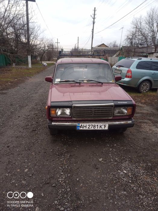 Продам сімьорку доброму стані.