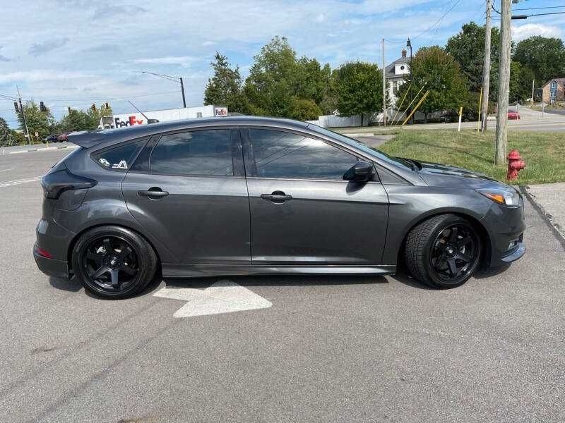2018 Ford Focus ST