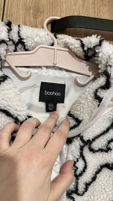 Бомбер "Teddy" від Boohoo (Oversize)