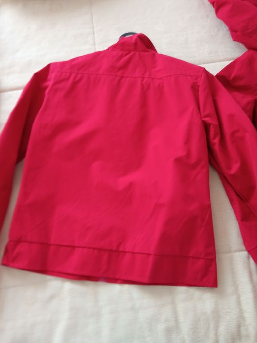 Parkas S e L vermelhas novas