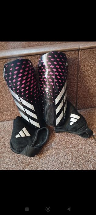 Ochraniacze piłkarskie adidas