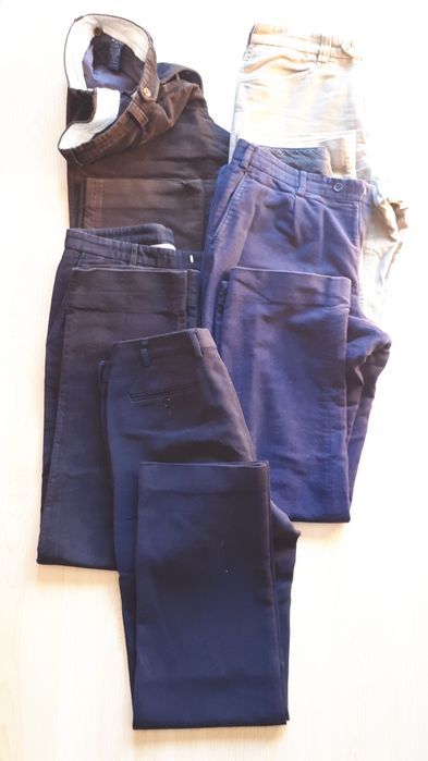 Roupa de homem em bom estado