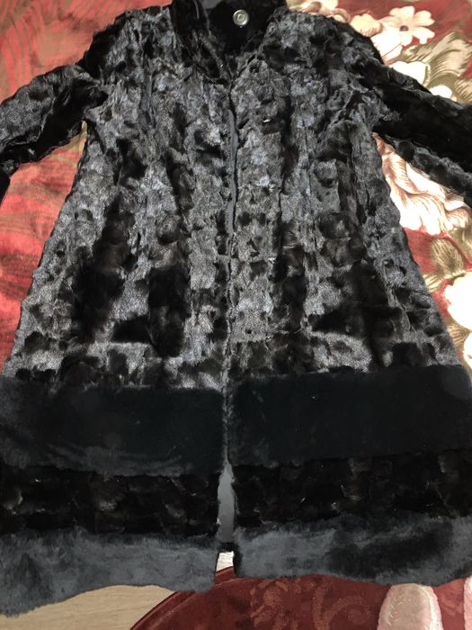 Продам норкову шубу б/у в гарному стані розмір 48-50