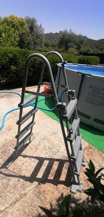 Escadas para piscina