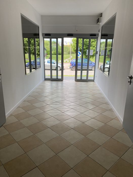 Lokal usługowy obok Actiona