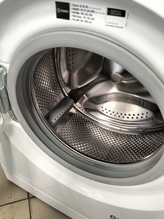 Pralka slim Indesit, 5kg, 1200obr,