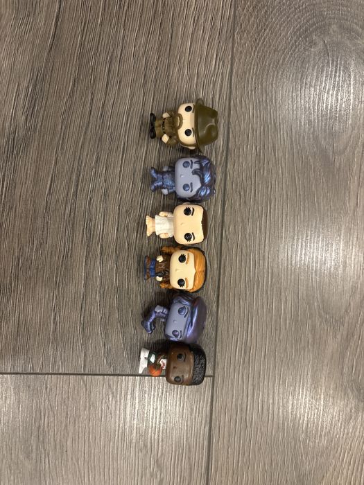 Обміняю хопера, стіва, оді, макс, робін, лукаса на звичайного вілла