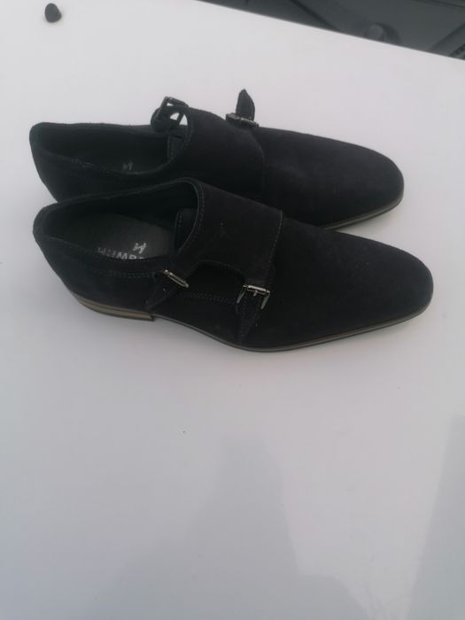 Sapatos de homem de camurça