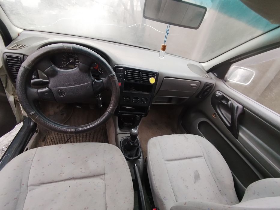 Фольцваген Поло 1.4 газ/бензин