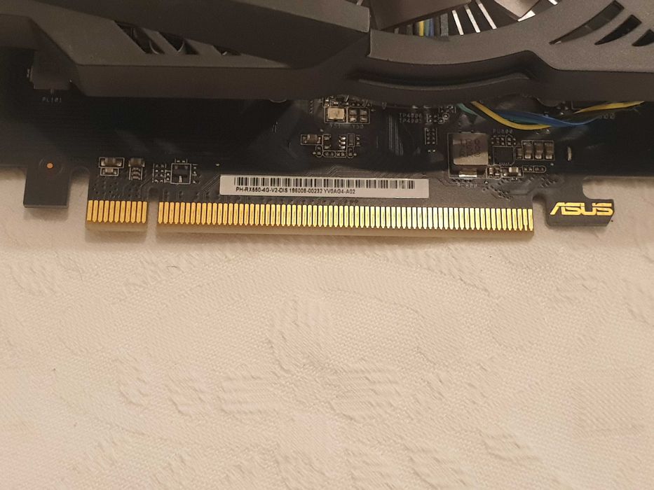 Placa gráfica Asus Radeon RX550 4Gb GDDR5