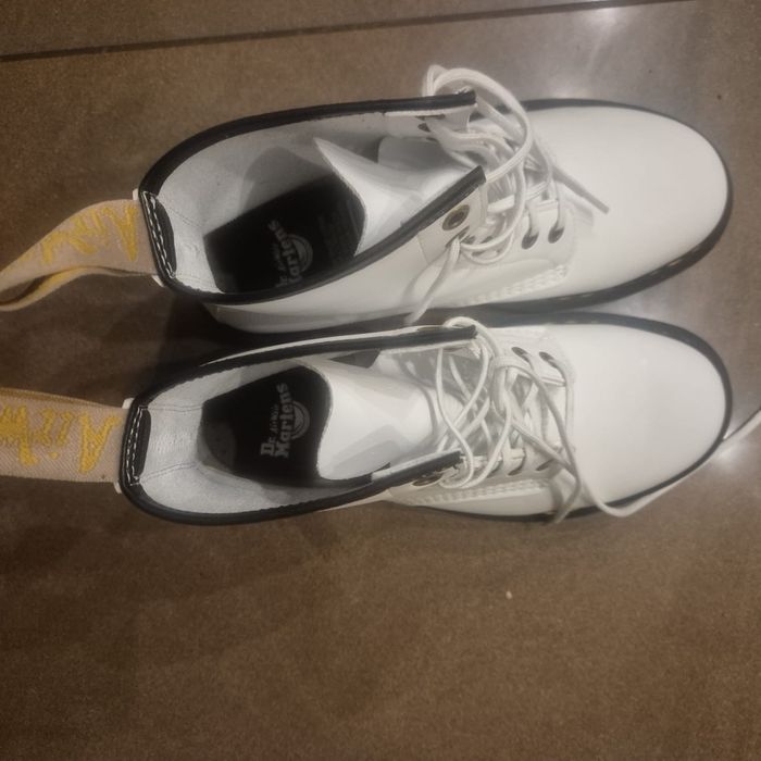 Martensy białe rozmiar 40 Nowe