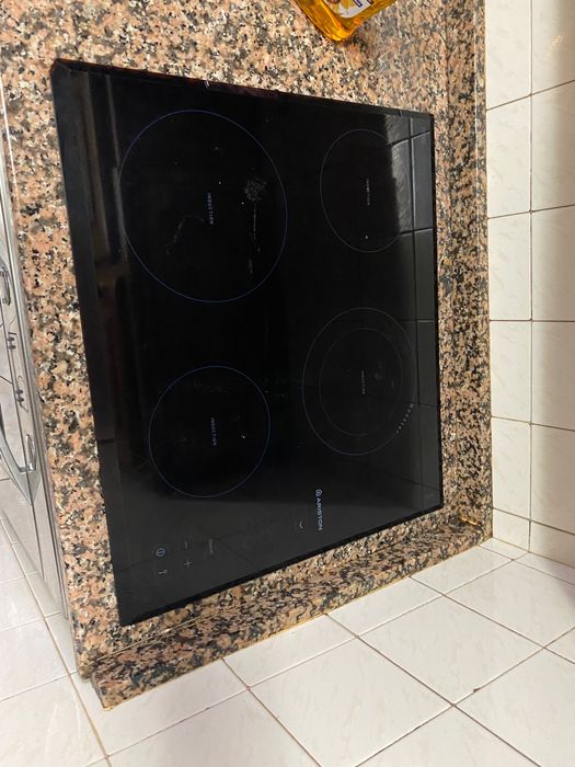 Vendo fogão de indução semi novo