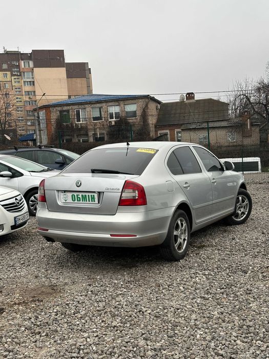 Продам Skoda Octavia A5 2011 можлива розстрочка,кредит!