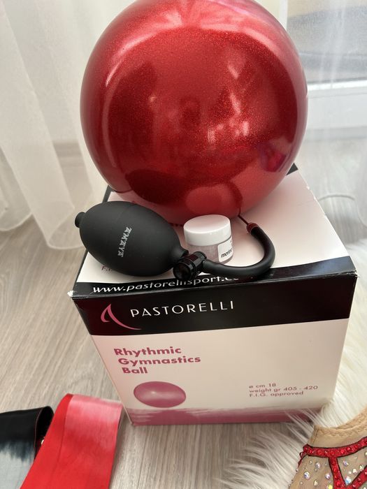 Piłka do gimnastyki artystycznej Pastorelli 18 cm.