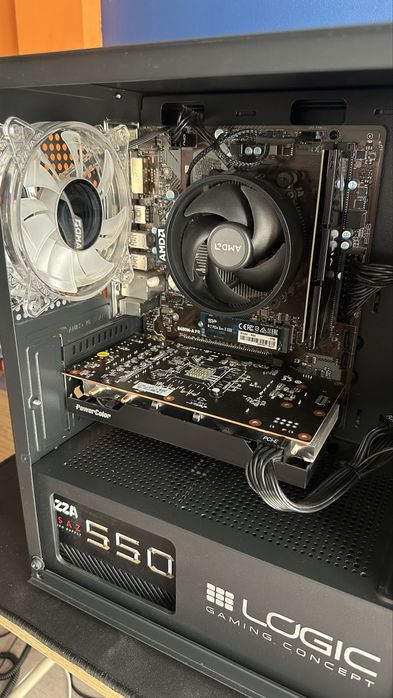 Komputer gamingowy Ryzen 5 3600 / RX 6600 8GB / 32GB RAM + Monitor Samsung + Klawiatura i Mysz