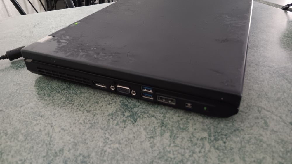 Lenovo ThinkPad W510 | Intel Core i7 | SSD 256 GB | Windows 10 | 6 GB RAM