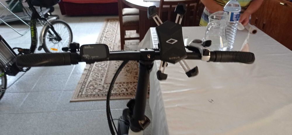 Vendo suporte para telemóveis