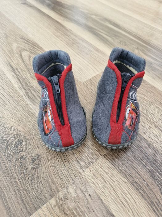 Miękkie kapcie do żłobka, roz.20