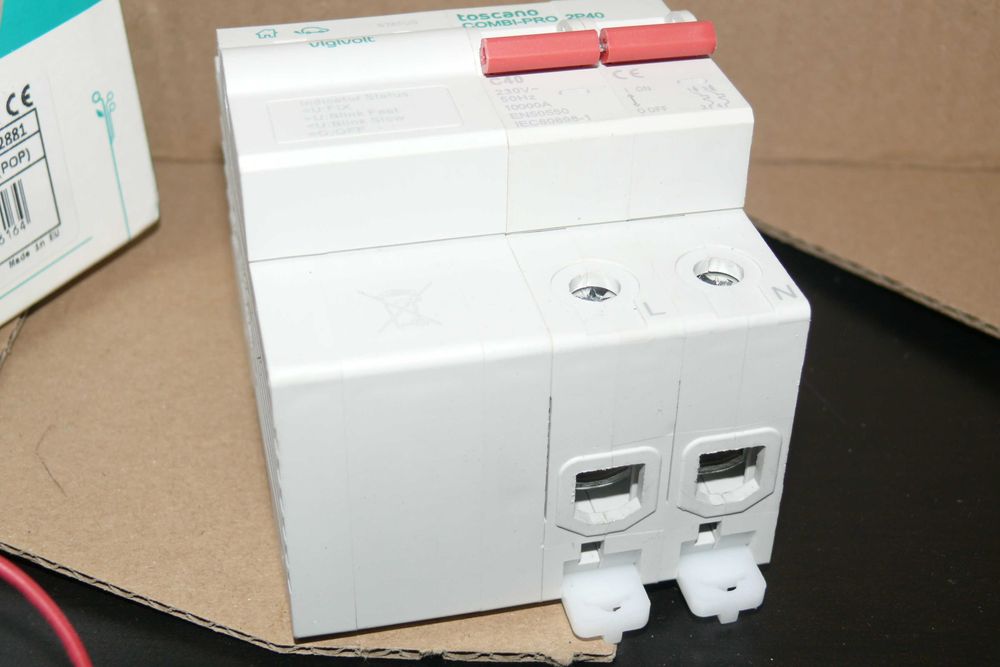 Disjuntor - Toscano COMBI-PRO 2P40 PMT.