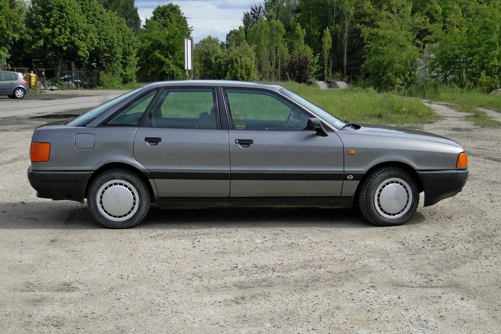 Audi 80 B3 1.8 LPG , Zarejestrowane i opłacone.