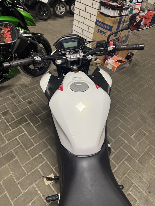 Японский мотоцикл Honda CB400F.   2013.