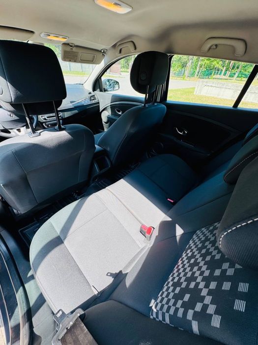Рено Меган автомат Renault Megane 1,5 дизель 2012 обслужена