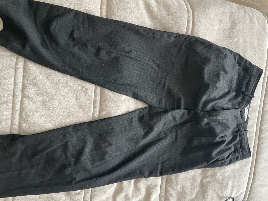 Вкорочені штани Zara