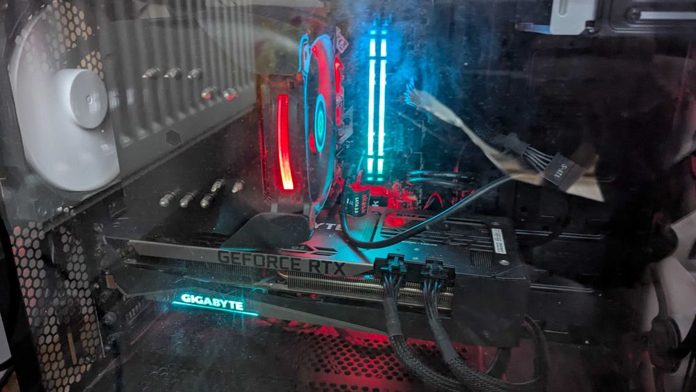 Komputer Gamingowy r5 3600/RTX 3070ti/16GB/1TB