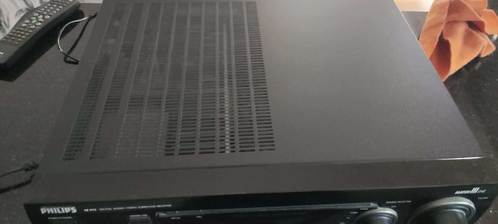 Amplituner Kino Domowe 5.1 Philips FR975