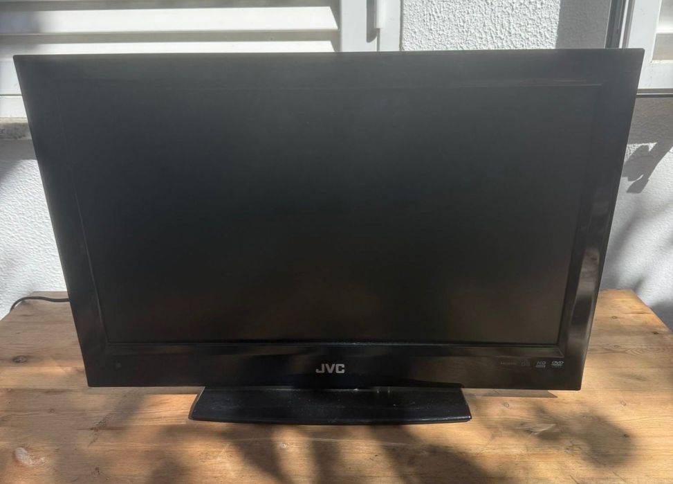 TV JVC usada sem comando