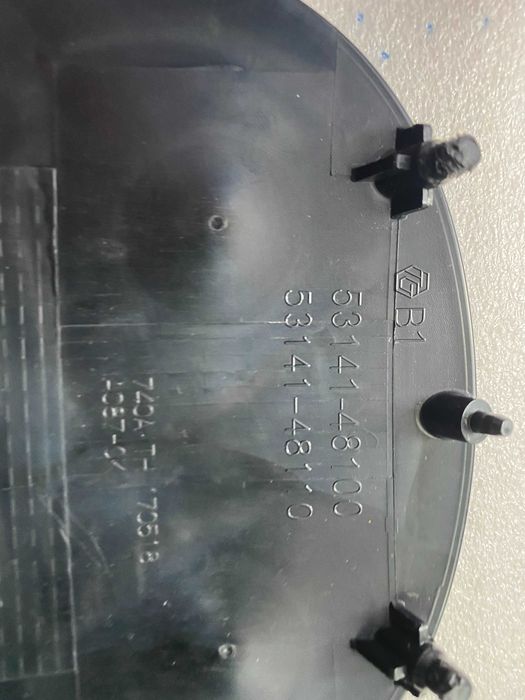 Эмблема Toyota, Lexus RX 350, ES350, IS,RC,NX,UX 2016-2024 USA