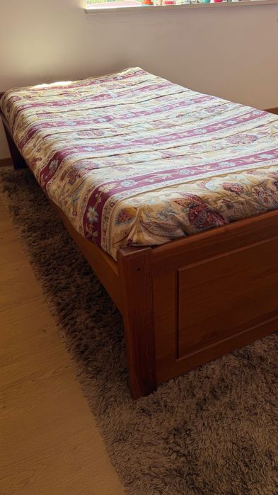 Vendo cama de solteiro