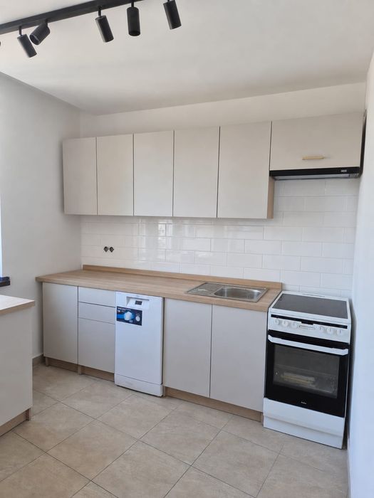 Wynajmę mieszkanie  2 pokojowe z osobna kuchaniaaok 52m2 w centrum miasta