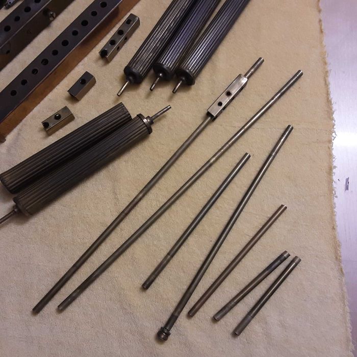 Części do starych zegarów