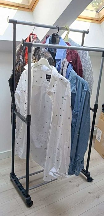 STOJAK NA UBRANIA na kółkach metalowy stojący dwupoziomowy do domu