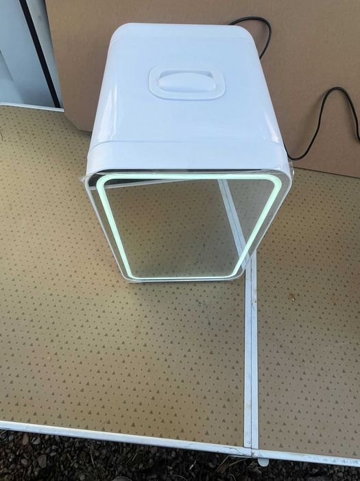 Lodówka na kosmetyki z lustrem LED 12/230 na leki, samochodowa grzanie