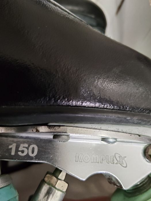 Patins de patinagem artística