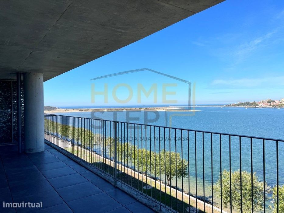 Apartamento T3 com Vista Rio, Edifício Cais D'Afurada