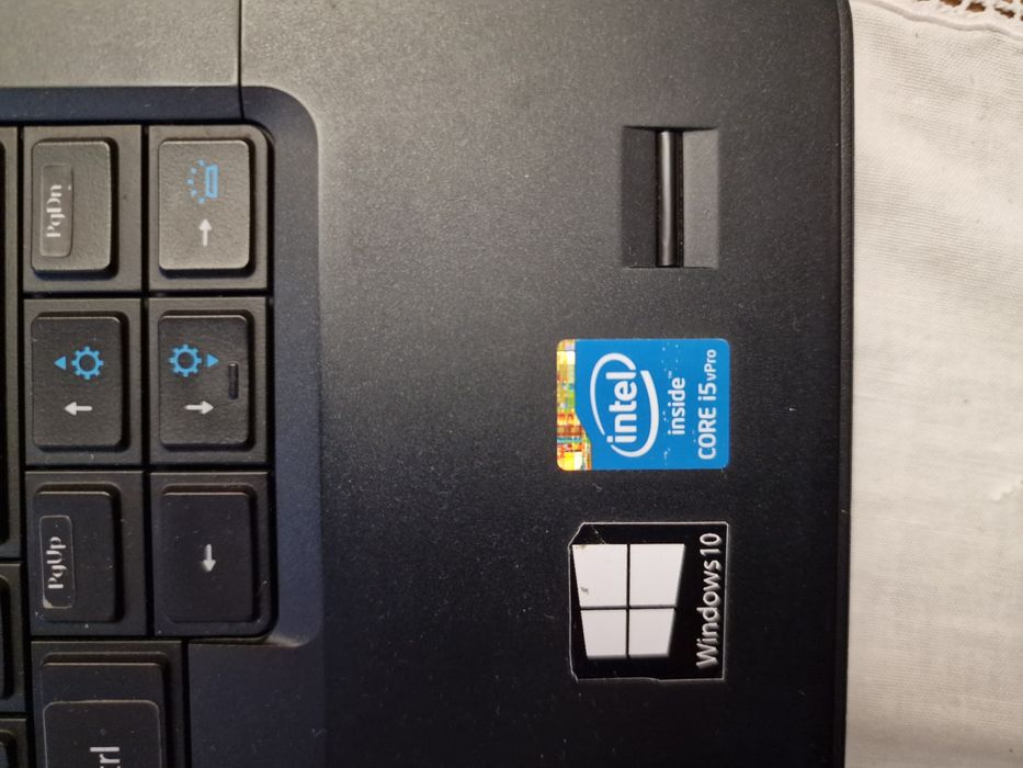 Portátil Dell i5 Pro, 8gb ram, 480gb SSD, placa gráfica