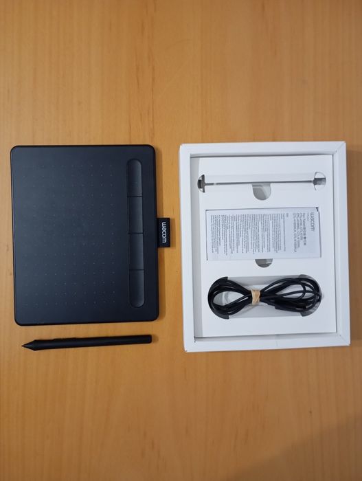 Mesa digitalizadora Wacom Intuos quase nova