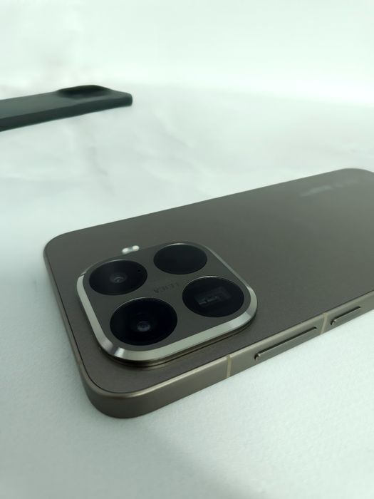 Xiaomi 15T Pro 12/512 как новый!