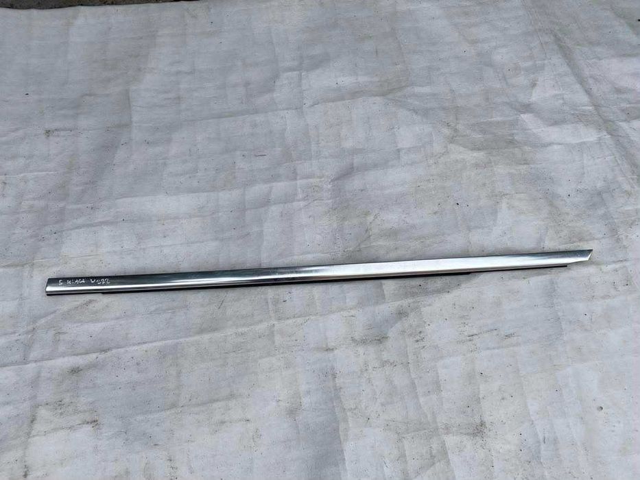 Mercedes S Klasa W222 Listwa Drzwi Przód Lewa