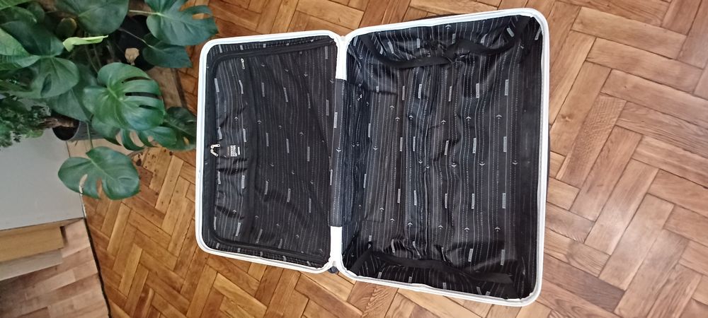 Walizka podróżna witchen