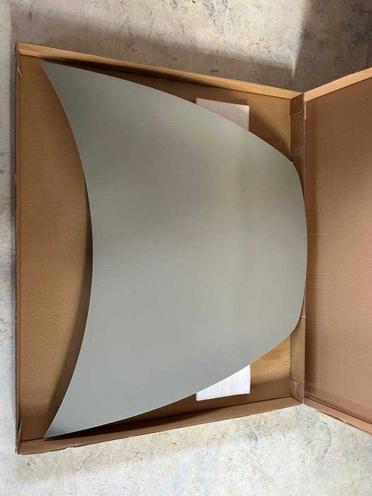 В продаже! Капот на Tesla Model 3 2024 года 1714047-EC-D